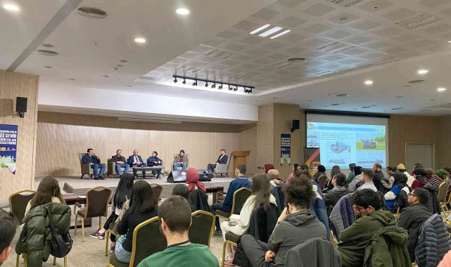 Konya'da üniversiteli gençler şehrin mobilyalarını tasarladı