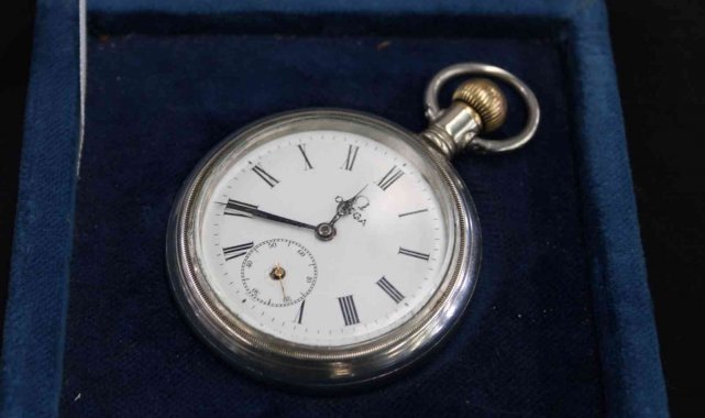 Köstekli saatler zamanı geriye sarıyor