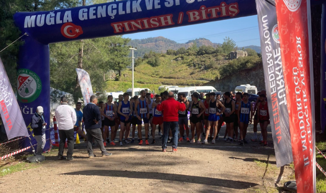 Köyceğiz’de Türkiye Dağ Koşusu Şampiyonası düzenlendi