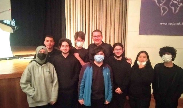 Köyceğizli gençler NASA'da görevli Dr. Umut Yıldız ile bir araya geldi