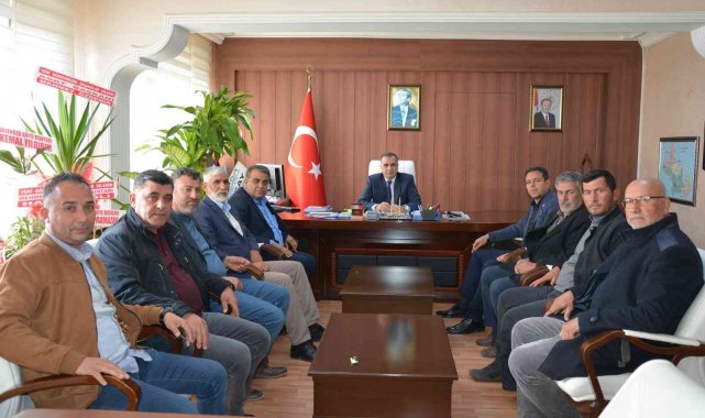 Küçükoğlu'na hayırlı olsun ziyaretleri sürüyor