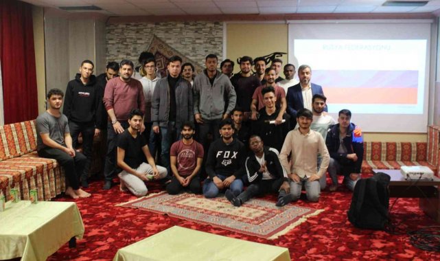 Kültürler öğrenci yurdunda görüşüldü