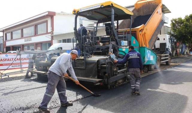 Kumluca Sanayi Sitesi&#039;nde asfalt çalışması