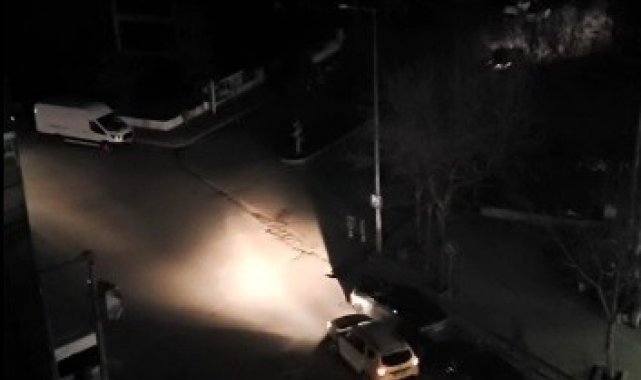 Kuşlar elektrik tellerine çarptı, 2 mahalle karanlıkta kaldı