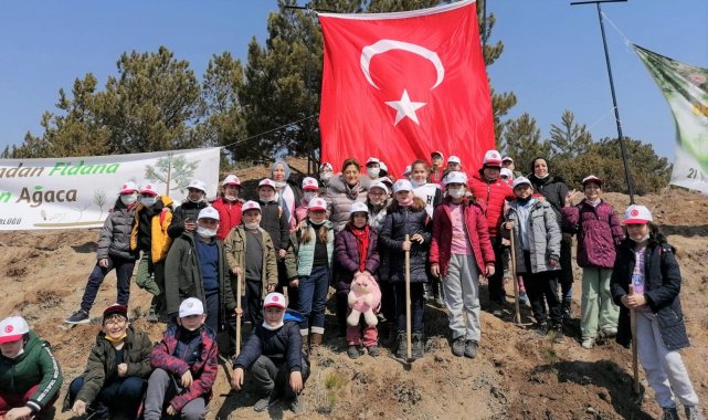 Kütahya'da bin 500 fidan toprakla buluştu