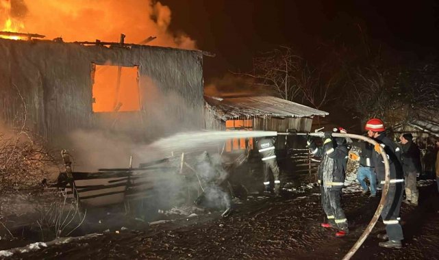 Kütahya'da şehit ailesinin evi yandı