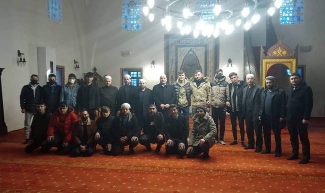 KYK ve lise öğrencileri sabah namazı programına katıldı