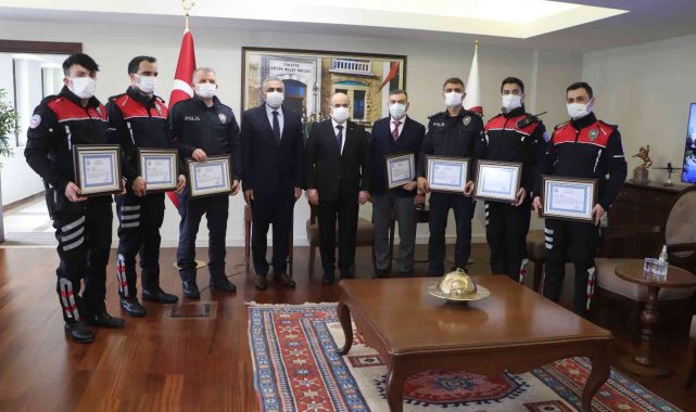 La Casa De Samsun olayında kardeşleri yakalayan polislere ödül