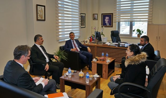 Libya Büyükelçiliği Akademik Ataşesi Ezzeddin A Aarbı&#039;dan ÇAKÜ&#039;yü ziyaret