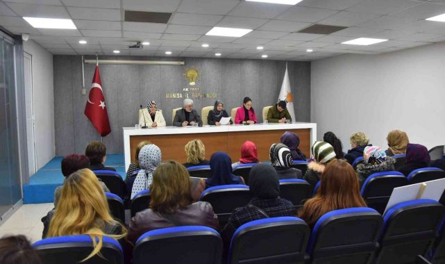 Manisa AK Parti'den Kadınlar Günü kutlaması