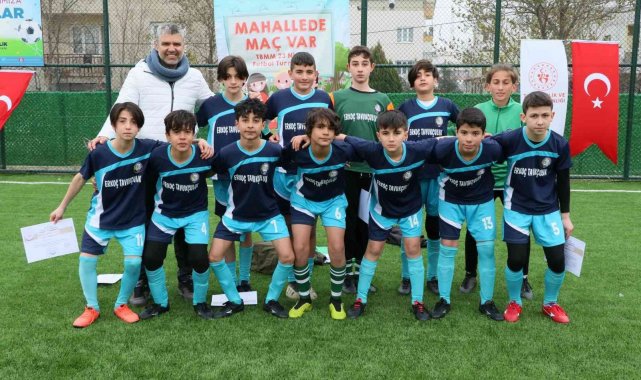 Manisa&#039;da &#039;Mahallede Maç Var Turnuvası&#039;nın şampiyonları belli oldu