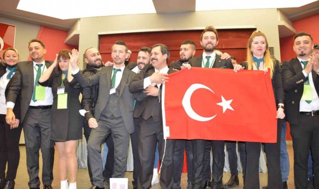 Manisa'da Berberler ve Kuaförler Odasının yeni başkanı Adem Şahin oldu