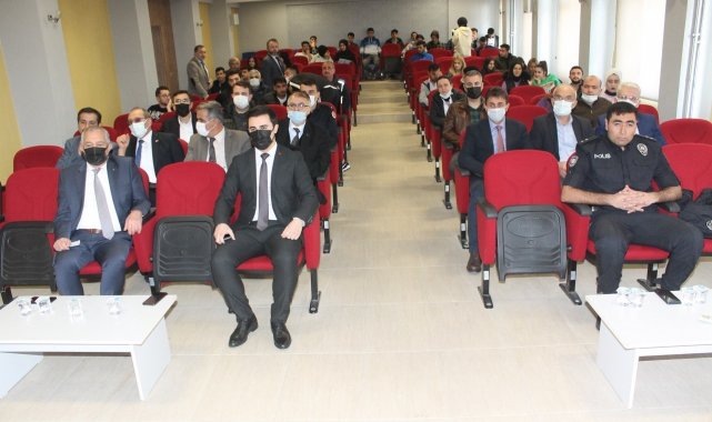 Manyas'ta bağımlılıkla mücadele çalıştayı yapıldı