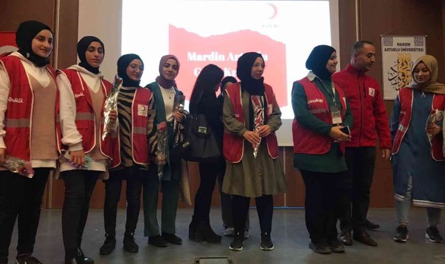 Mardin'de 8 Mart Dünya Kadınlar Günü 6 dilde kutlandı