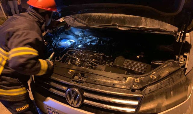 Mardin&#039;de bir araç kundaklandı