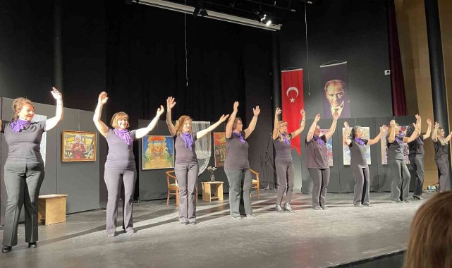 Marmaris'te "Oyunun adı yok" isimli tiyatro oyunu sahnelendi