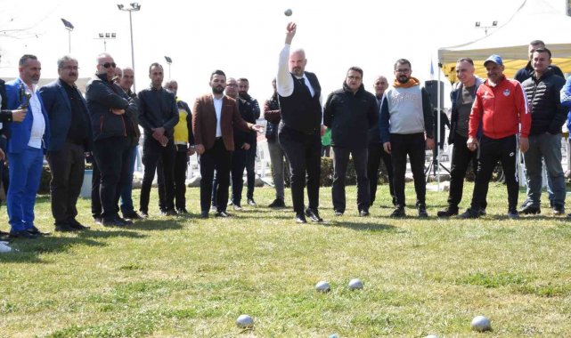 Menemen'de bocce heyecanı yaşandı