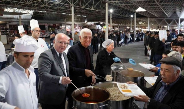 Menteşe Belediyesi her gün 3 bin kişilik iftar yemeği verecek