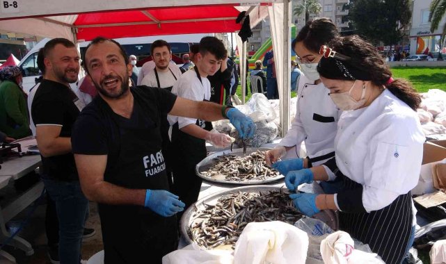 Mersin 1. Hamsi Festivali başladı
