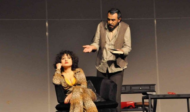 Mersin Şehir Tiyatrosu, Matruşka oyununu Ankaralılarla buluşturdu