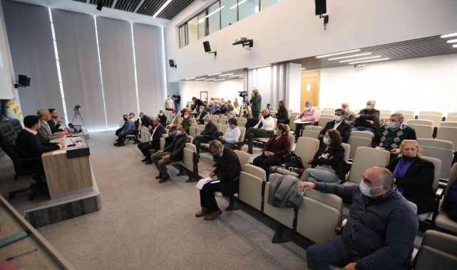 Mezitli Belediye Meclisi, savaşa karşı barışta birleşti