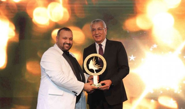 Mezitli Belediyesine iki ödül birden