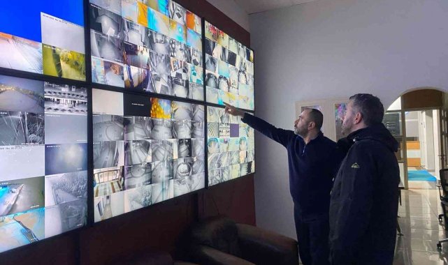 MHP Genel Başkanı Bahçeli: "Gelişmeler ve gerçekler göstermiştir ki hem Rusya hem de Ukrayna ile doğrudan temas kuracak, görüşecek ve masaya oturabilecek tek ülke Türkiye'dir".