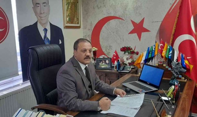 MHP İl Başkanı Naim Karataş, "Bunlar tiyatroya bile hakaret ediyor"