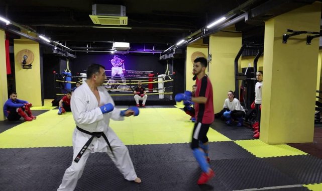 Milli karateciler Avrupa Şampiyonası&#039;na Darıca&#039;da hazırlanıyor