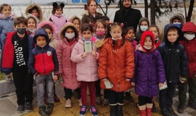 Minik öğrenciler, kuşlara hayran kaldı