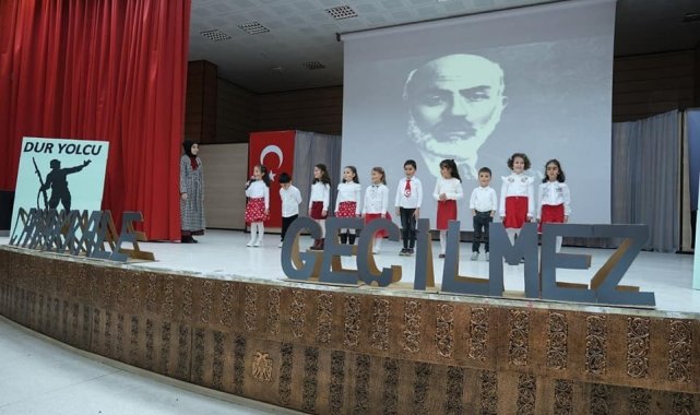 Minik öğrencilerden "Çanakkale Şehitlerine" adlı program