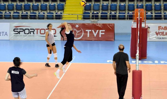 MSK Kadın Voleybol Takımında hedef play-off