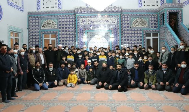 Müftü Pehlivan, gençlerle camide buluştu