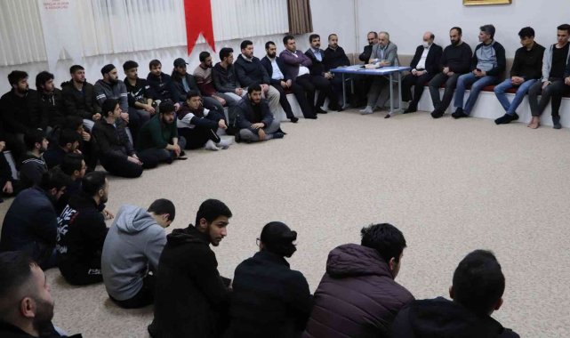 Müftü Pehlivan üniversite öğrencileriyle buluştu