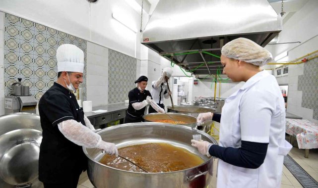 Muratpaşa'da mahallelerde iftar sofraları kurulacak