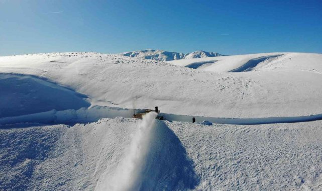 Muş'ta 34 köy yolu ulaşıma kapandı