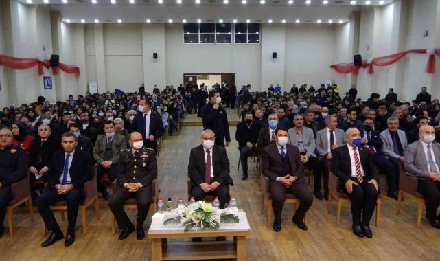 Muş&#039;ta &quot;18 Mart Çanakkale Zaferi ve Şehitleri Anma Günü&quot; programı