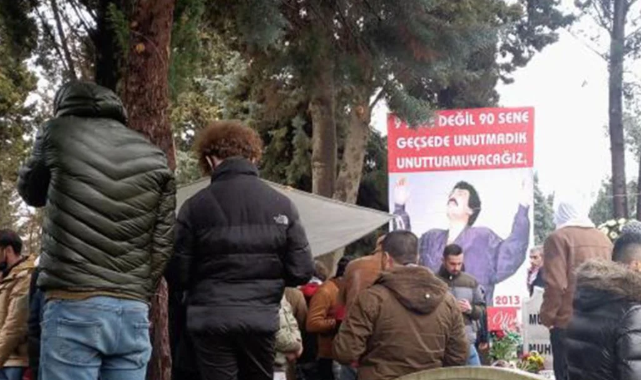 Müslüm Gürses ölümünün 9. yılında mezarı başında anıldı