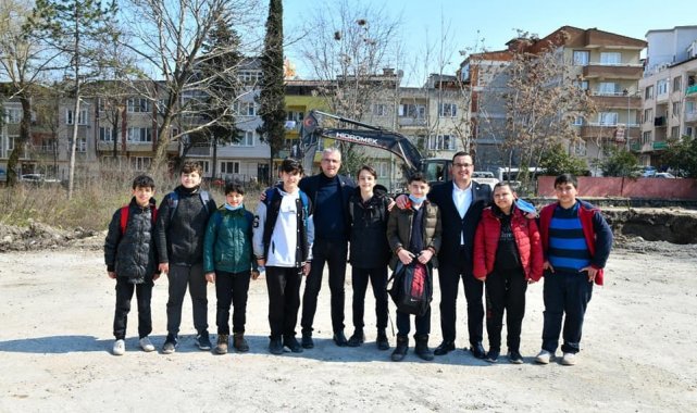 Mustafakemalpaşa&#039;ya yeni okul