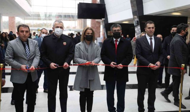 NEVÜ NEVKAM ve Kayseri Olgunlaşma Enstitüsü İş Birliğinde Karma Sergi