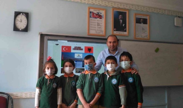 Öğrenciler kültür köprüsü kuruyor