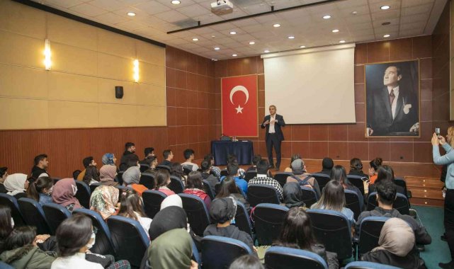 Öğrenciler, Mersin tarihini dinledi