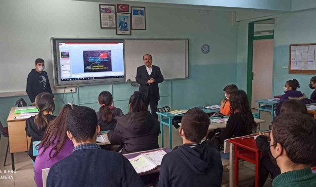 Öğrencilere, 'değerlerimiz varsa değerliyiz' semineri
