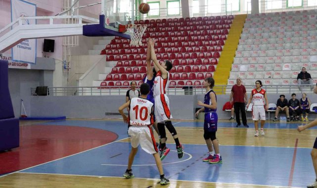 Okul Sporları Basketbol Yıldızlar Türkiye Yarı Final müsabakaları Yozgat&#039;ta başladı