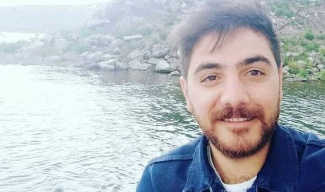 Okulda asansöre sıkışarak hayatını kaybeden görevli gözyaşlarıyla toprağa verildi