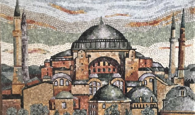 On bin taşla Ayasofya'yı resmetti