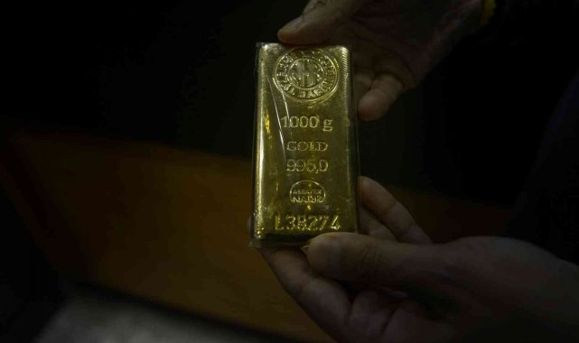 Ons altın 2 bin dolar sınırında