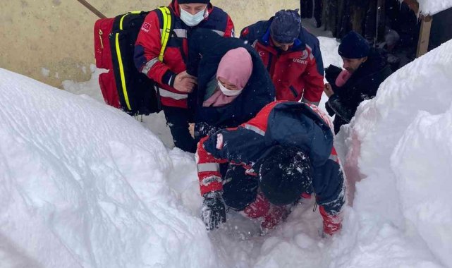 Ordu'da ambulansın ulaşamadığı noktaya UMKE yetişiyor