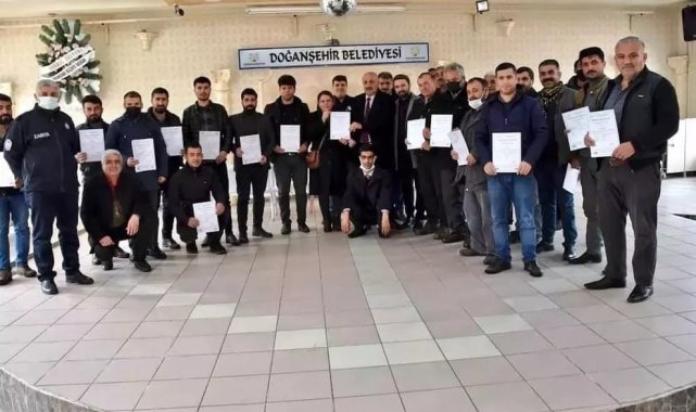 Orman Yetiştirme ve Bakım İşçisi Sertifikaları dağıtıldı