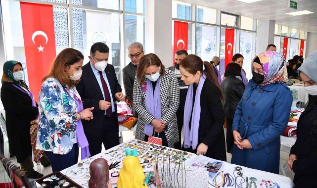 Ortahisar'da 'Kadın Emeği Çarşısı' açıldı